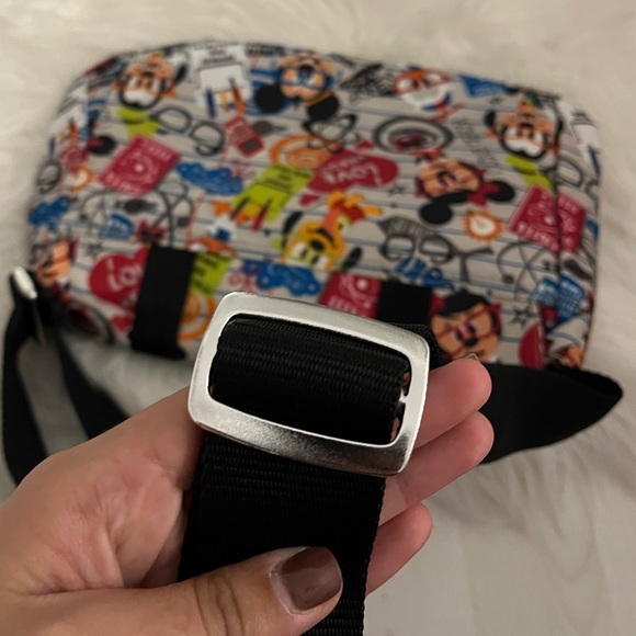 Authentic Disney “I Love Nerds” Messenger Bag! - Picture 3 of 5